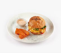 Бургер со рваной говядиной 