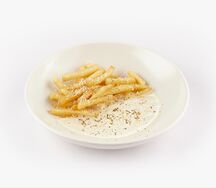 Картофель фри с муссом из пармезана 