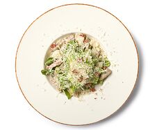 Салат с уткой конфи и дыней