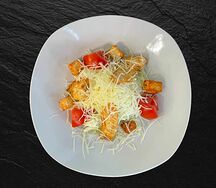 Цезарь с курицей