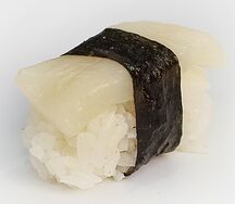 Суши с гребешками