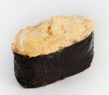 Острый гункан с крабом