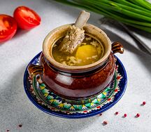 Шурпа в горшочке