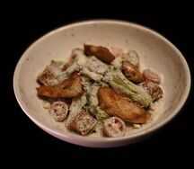 Салат цезарь с курицей