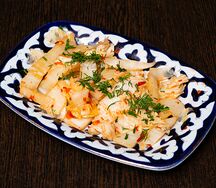 Острая соленая китайская капуста кимчи