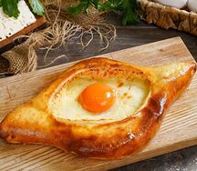 Хачапури по-аджарски 