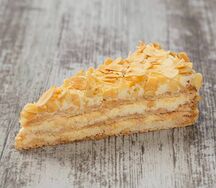 Торт бисквитный миндальный