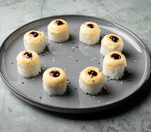 Запеченный ролл Чизу с сыром