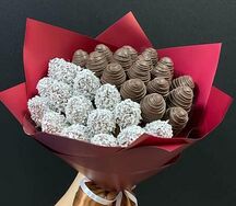 Букет из клубники в шоколаде Пополам