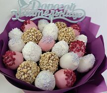 Букет из клубники в шоколаде Дорогой учительнице