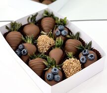 Подарочный набор №23 из клубники в шоколаде