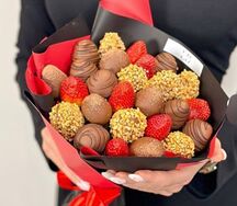 Букет из клубники в шоколаде Смешанный