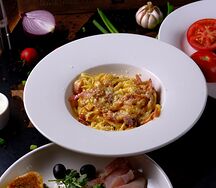 Лингвини Карбонара на желтках