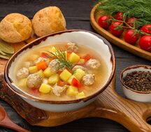 Суп с куриными фрикадельками