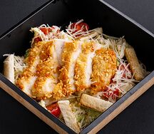 Салат Цезарь с курицей
