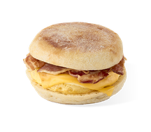 Булочка с беконом, омлетом и сыром