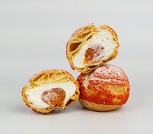 Булочка Шу Персик
