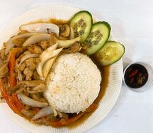 Рис с курицей Com Xao Ga