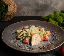 Цезарь с курицей