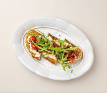 Со страчателлой и вялеными томатами