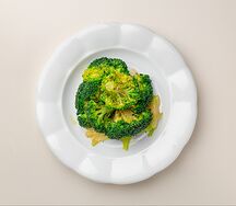 Брокколи с чесноком