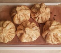Хинкали со свининой и говядиной жареные