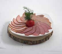 Нарезка мясная