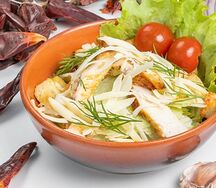Салат Цезария с курицей