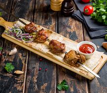 Шашлык из cвинoй шейки