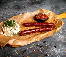 Полукопченые колбаски гриль из мяса косули