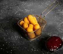 Сырные палочки из моцареллы