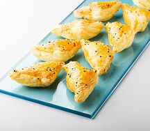 Фуршет Мини-треугольники с мясом