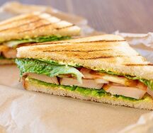 Клаб-сэндвич с ветчиной