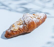 Круассан миндальный