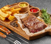 Стейк из мраморной говядины