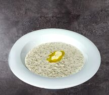 Каша овсяная на молоке