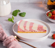 Муссовый чизкейк Клубника-гуанабана