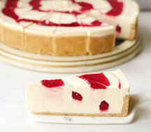 Чизкейк малиновый