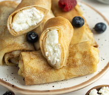 Блинчики домашние с творожной начинкой