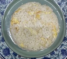 Жареный рис с яйцом