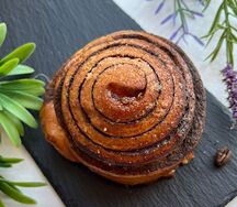 Булочка с корицей