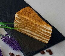 Медовик сливочный