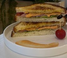 Сэндвич с ветчиной и сыром 