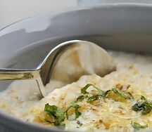 Овсяная каша с грецким орехом и мятой