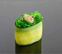 Гункан Чука в огурце