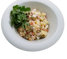 Оливье с куриной грудкой 