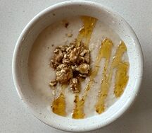 Овсяная каша с карамелью