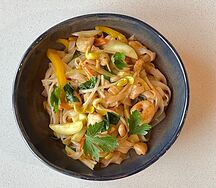 Рисовая лапша с курицей