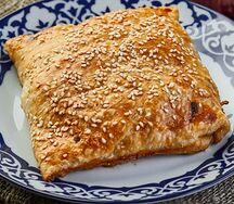 Самса слоеная с курицей