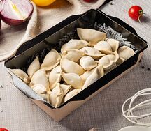 Пельмени ручной лепки с бараниной и говядиной 
